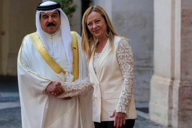 King of Bahrain visits Italy, Rome - 17 Oct 2023 talian Prime Minister Giorgia Meloni welcomes King of Bahrain Hamad Bin Isa Al-Khalifa at Palazzo Chigi in Rome, Italy, 17 October 2023., Credit:Francesco Fotia Avalon Italy, Italia, Rome  Copyright: xFrancescoxFotiax xAvalonx 0814382535