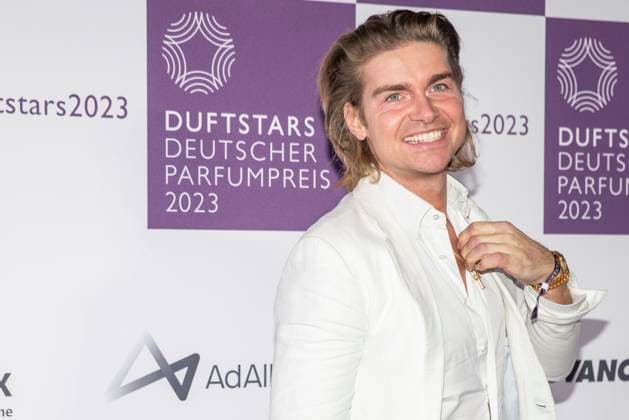 Influencer Jeremy Fragrance. DUFTSTARS 2023 - Deutscher Parfumpreis Verleihung des deutschen Parfumpreises DUFTSTARS durch die Fragrance Foundation am 16.11.2023, Rheinterrassen, Duesseldorf. *** Influencer Jeremy Fragrance DUFTSTARS 2023 German Perfume Award Presentation of the German Perfume Award DUFTSTARS by the Fragrance Foundation on 16 11 2023, Rheinterrassen, Duesseldorf