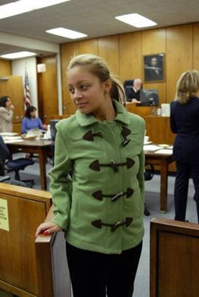 Nicole Richie 2781 MALIBU CALIFORNIA December 5, 2003 Nicole Richie, daughter of singer singer Lionel Richie and star of the Simple Life attends a progress report at the Malibu court. She is accomapnied by her mother and Attorney Sarah Caplin. She was charged earlier this year for possesion of drugs and driving without a permit. Fee must be agreed before use, Credit:David Buchan Avalon USA, Malibu  Copyright: xDavidxBuchanx xAvalonx 0520126885