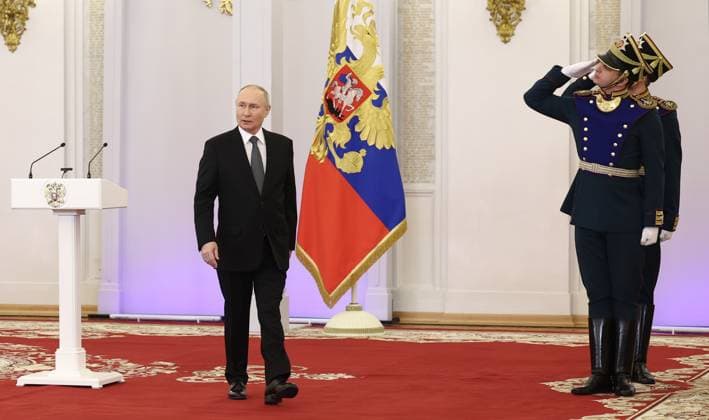 News Themen der Woche KW49 News Bilder des Tages Russia Putin Hero Gold Medals Presentation 8577332 08.12.2023 Russian President Vladimir Putin attends a ceremony to present Gold Star medals to Heroes of Russia on the eve of Heroes of the Fatherland Day at the St. George Hall of the Grand Kremlin Palace in Moscow, Russia. Valeriy Sharifulin POOL Moscow Russia  Copyright: xValeriyxSharifulinx