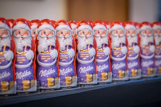 Schokoladenweihnachtsmänner *** Chocolate Santas Deutschland, Germany Xmas23_02