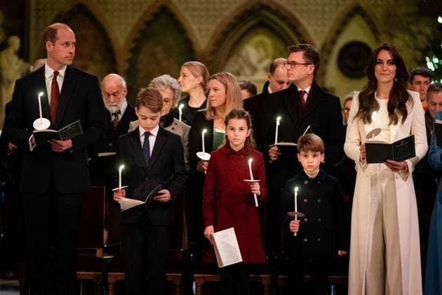 Bilder des Jahres 2023, Entertainment 12 Dezember News Themen der Woche KW49 Royal Carols - Together At Christmas Prince of Wales, Prince George, Princess Charlotte, Prince Louis and Princess of Wales during the Royal Carols - Together At Christmas service at Westminster Abbey in London., Credit:Aaron Chown Avalon UK, London  Copyright: xAaronxChownx xAvalonx 0828290411