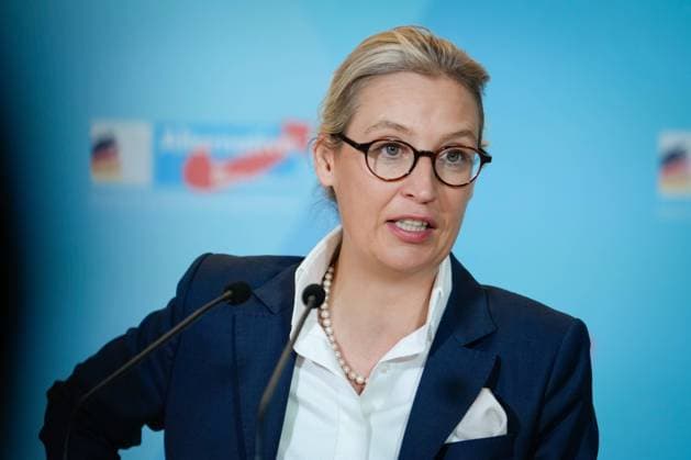 News Themen der Woche KW50 News Bilder des Tages Statement der AfD Fraktion vor der Fraktionssitzung Aktuell, 12.12.2023, Berlin, Dr. Alice Weidel bei ihrem Statement im Vorfeld der Fraktionssitzung der AfD Bundestagsfraktion im Reichstagsgebaeude Berlin Berlin Deutschland *** Statement by the AfD parliamentary group ahead of the parliamentary group meeting Current, 12 12 2023, Berlin, Dr Alice Weidel during her statement ahead of the parliamentary group meeting of the AfD Bundestag parliamentary group in the Reichstag building Berlin Berlin Germany