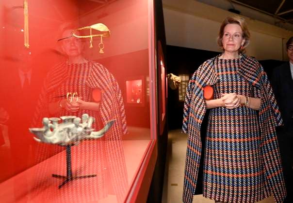HRH Queen Mathilde Visits Georgia: a story of encounters Exhibition BRUSSELS, BELGIUM - DECEMBER 12 :Her Majesty the Queen visits the exhibition Georgia: a history of encounters at the Musée d Art et d Histoire in Brussels. This heritage exhibition is part of Europalia Georgia and highlights the country s art, culture and history. Queen Mathilde of Belgium pictured on DECEMBER 12, 2023 in Brussels, Belgium, 12 12 23 Brussels Belgium  Copyright: xPhilipxReynaersx