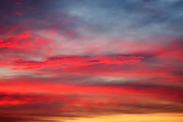 Creative Highlights World Schöne dramatische landschaftliche nach Sonnenuntergang Himmel Hintergrund nach Sonnenuntergang *** Beauty Dramatic Landscape to Sunset Sky Background to Sunset Copyright: imageBROKER/DmitryxRukhlenko ibxdmr09936991.jpg
