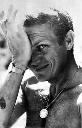 Film The Great Escape Actor Steve McQueen at the set Bavaria Germany  Copyright: xLeoxFuchsxArchivesx 3022 Steve McQueen Portrait Hand on Face