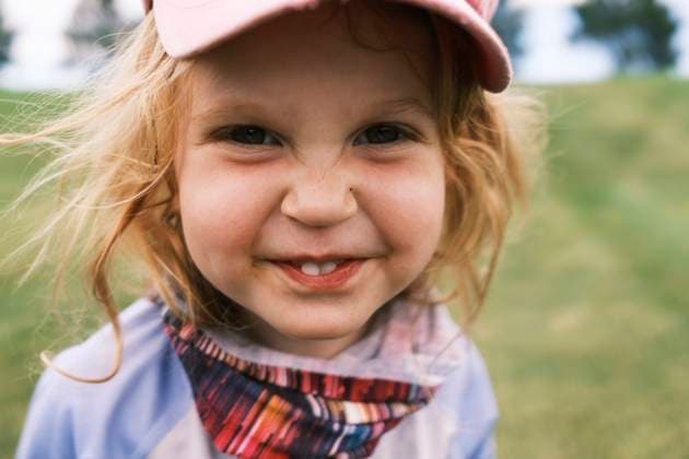 Creative Highlights Symbolbilder Happy smiling child looking at camera Denver, Colorado, United States CR_PALI231212C-913918-01 ,model released, Symbolfoto