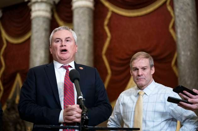 News Themen der Woche KW50 Chairman of the House Oversight Committee Rep. James Comer, R-KY, speaks as Chairman of the House Judiciary Committee Rep. Jim Jordan, R-OH, looks on during a press conference after the House voted to formally authorize the impeachment inquiry into President Joe Biden in Statuary Hall at the U.S. Capitol in Washington, DC on Wednesday, December 13, 2023.  WAP20231213416 BONNIExCASH