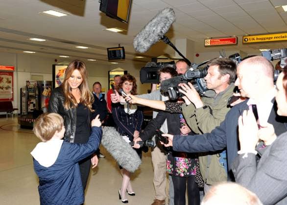Donald Trump s model wife Melania arrives at Aberdeen Airport with her four-year-old son Barron 62987, ABERDEEN, SCOTLAND - Tuesday June 21, 2011. Donald Trump s model wife Melania arrives at Aberdeen Airport with her four-year-old son Barron. They were accompanied by her mother and father Viktor and Amalija Knavs for their first visit to Donald Trump s Menie Estate where he is building the Trump International Golf Club. , Credit:Donald Stewart, PacificCoastNews.com Avalon Scotland, Aberdeen  Copyright: xDonaldxStewart,xPacificCoastNews.comx xAvalonx 0525214814