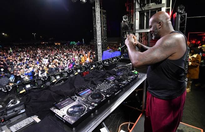December 16, 2023, Olympic Valley, CA, USA: DJ Diesel - Shaquille O Neal performs during Day 2 of the 2023 Tahoe Live Music Festival at Palisades Tahoe on December 16, 2023 in Olympic Valley, CA. Olympic Valley USA - ZUMAs181 20231216_zea_s181_011 Copyright: ximageSPACEx