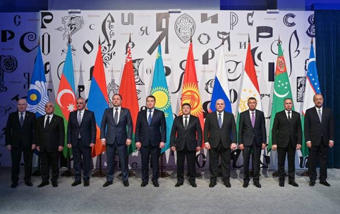 News Themen der Woche KW51 Russia Mishustin CIS Government Heads Council 8584324 18.12.2023 CIS Secretary General Sergei Lebedev, Azerbaijani Prime Minister Ali Asadov, Armenian Deputy Prime Minister Mger Grigoryan, Belarusian Prime Minister Roman Golovchenko, Kazakh Prime Minister Alikhan Smailov, Kyrgyz Prime Minister Akylbek Japarov, Russian Prime Minister Mikhail Mishustin, Uzbek Prime Minister Abdulla Aripov, Turkmen Deputy Prime Minister Hojamyrat Geldimyradov and Tajik Prime Minister Kokhir Rasulzoda pose for a family photo during a visit to the Russia Expo international exhibition and forum at the Exhibition of Achievements of National Economy (VDNKh) on the sidelines of the Commonwealth of Independent States (CIS) Heads of Government Council meeting in Mosco  Copyright: xAlexanderxAstafyevx