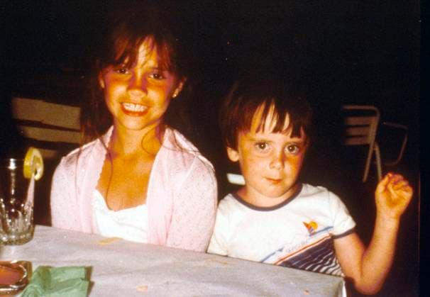 Victoria Beckham (right) as child in the late 1970 s. Victoria Beckham (right) as child in the late 1970 s. Editoral Use Only , Credit: Spice Girls Retna UK Avalon  Copyright: x xSpicexGirlsx xRetnaxUKx xAvalonx 0526755746