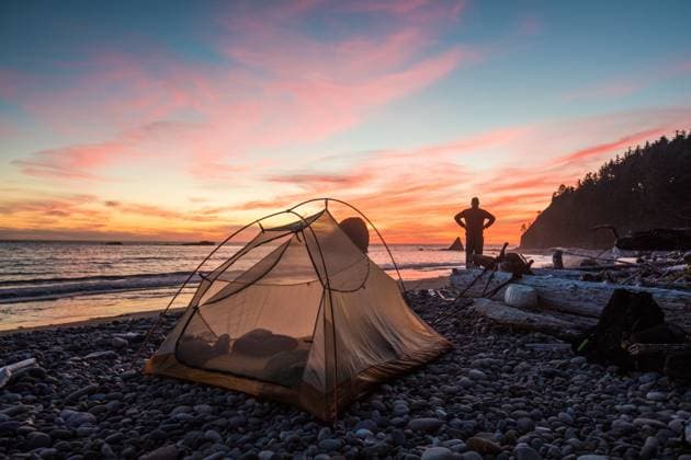 Creative Highlights Symbolbilder Sunset above beach campsite, Olympic National Park La Push, Washington, United States CR_JDIP23121806-1225790-01 ,model released, Symbolfoto