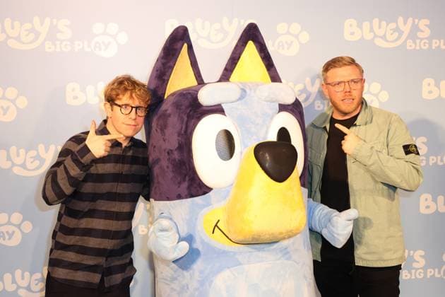 Entertainment Themen der Woche KW51 Entertainment Bilder des Tages Blueyï¿½s Big Play - Gala Performance Photocall Rob Beckett and Josh Widdicombe, Blueyï¿½s Big Play - Gala Performance Photocall, Southbank Centre, Royal Festival Hall, London, UK, 21 December 2023, Photo by Richard Goldschmidt London London UK EDITORIAL USE ONLY Copyright: xpiQturedx RichardxGoldschmidtx piqphotos043416