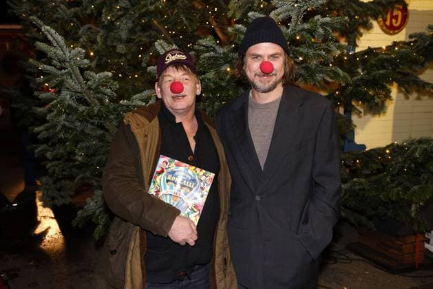 Bilder des Jahres 2023, Entertainment 12 Dezember Entertainment Themen der Woche KW51 Entertainment Bilder des Tages Ben Becker und Lars Eidinger bei der Roncalli Weihnachtscircus Premiere am 22.12.2023 in Berlin Roncalli Weihnachtscircus Premiere in Berlin *** Ben Becker and Lars Eidinger at the Roncalli Weihnachtscircus premiere on 22 12 2023 in Berlin Roncalli Weihnachtscircus premiere in Berlin 