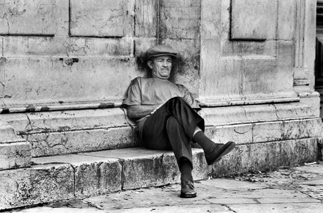 Brasilien, Salvador de Bahia, 18.07.1993 Archiv.: 41-70-17 Fuer Ihr Archiv! Foto: ein Rentner bei seiner Siesta Fuer Ihr Archiv! *** Brazil, Salvador de Bahia, 18 07 1993 Archive 41 70 17 For your archive Photo of a pensioner taking a siesta For your archive