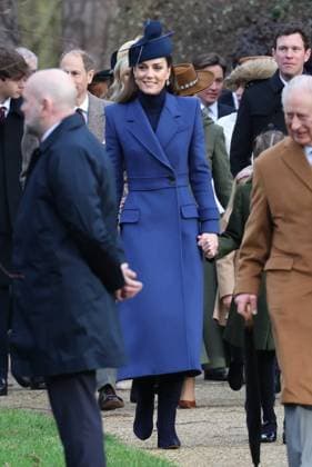 . 25 12 2023. Sandringham , United Kingdom. UK Royals at the Christmas Day church service in Sandringham, United Kingdom. Picture by Stephen Lock i-Images  xStephenxLockx xi-Imagesx IIM-24899-0003