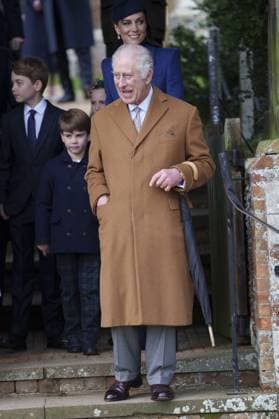 Members of the British Royal Family attend the Christmas Day service at Sandringham Featuring: King Charles III Where: Sandringham, Norfolk, United Kingdom When: 25 Dec 2023 Credit: Cover Images EDITORIAL USE ONLY. NOT FOR USE BY NEWSPAPERS BASED IN THE UK. Copyright: xx 53324754
