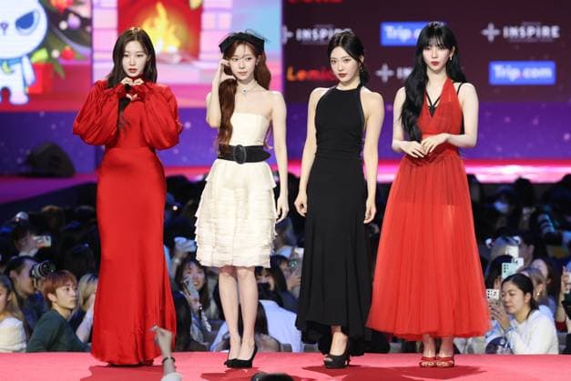S. Korean girl group Aespa S. Korean girl group Aespa South Korean girl group Aespa poses for a photo during the 2023 SBS Music Awards in Incheon, west of Seoul, on Dec. 25, 2023. (Yonhap) 2023-12-26 11:34:37 < 1980-2023 YONHAPNEWS AGENCY. .> ÀÎo±¤¿ª½Ã EDITORIAL USE ONLY  Copyright: xx PYH2023122605810034400 YonhapxNewsx yonphotos226547