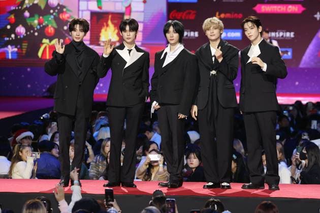 S. Korean boy group TXT S. Korean boy group TXT South Korean boy group TXT poses for a photo during the 2023 SBS Music Awards in Incheon, west of Seoul, on Dec. 25, 2023. (Yonhap) 2023-12-26 11:57:13 < 1980-2023 YONHAPNEWS AGENCY. .> ÀÎo±¤¿ª½Ã EDITORIAL USE ONLY  Copyright: xx PYH2023122606420034400 YonhapxNewsx yonphotos226565