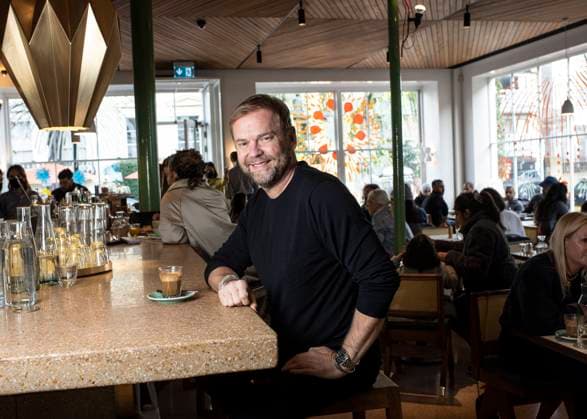 File Image: Renowned Australian chef Bill Granger, known as the godfather of avocado toast has died. He was a self-taught cook from Melbourne and became a celebrated global restaurateur and food writer. He passed away in a London hospital on Christmas Day at the age of 54 witth his wife and three daughters by his side. Notting Hill London England Granger & Co  Copyright: xDanielxHamburyx