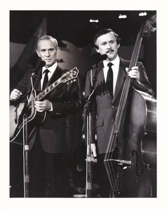 The Smothers Brothers perform circa 1983 Copyright: xRonxWolfsonxx xMediaPunchx