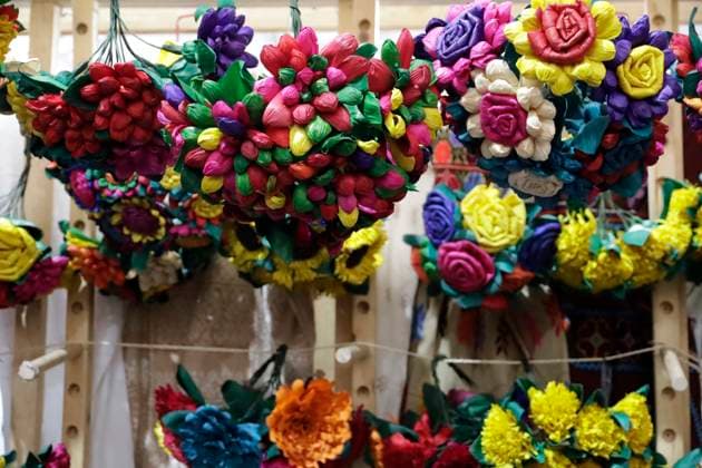 December 28, 2023, Mexico City, Mexico: Artisans from the state of Guerrero sell their products such as handicrafts, mezcals, traditional costumes and various products at the Zocalo Christmas festival in Mexico City. on December 28, 2023 in Mexico City, Mexico Mexico City Mexico - ZUMAe321 20231228_zia_e321_023 Copyright: xLuisxBarronx