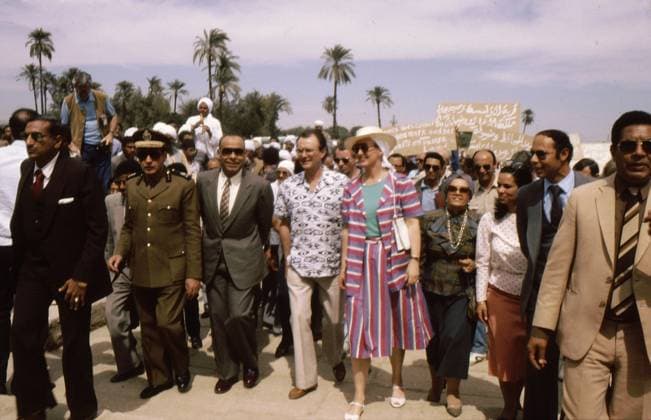 RECORD DATE NOT STATED Egypt Feb.1986 ) Historical images of H.M.The Queen Margrethe II and Prince Henri or Hnerik on state visit to Egypt visting historical places in Egypt.. (Photo.Francis Joseph Dean Dean Pictures)