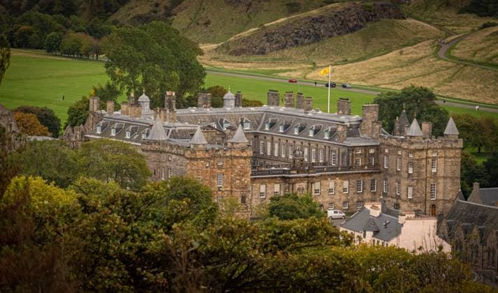 Palace of Holyrood House in Edinburgh Palace of Holyrood House in Edinburgh - travel photography Copyright: xZoonar.com ÊrikxLattweinx 19228222
