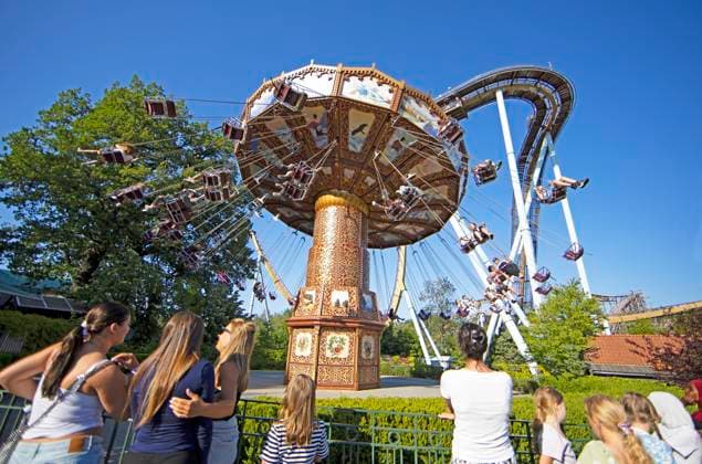 Liseberg Vergnügungspark, Göteborg, Provinz Västra Götalands län, Schweden, Europa *** Liseberg Amusement park, Gothenburg, Province Västra Götalands län, Sweden, Europe Copyright: imageBROKER MartinaxKatz iblcxb09994955.jpg