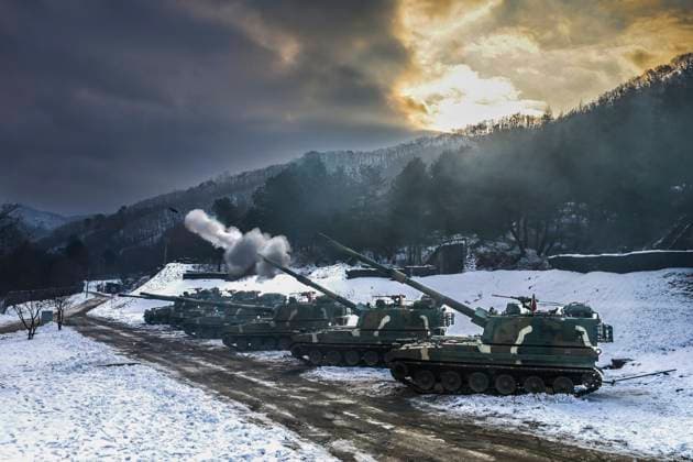 News Themen der Woche KW01 News Bilder des Tages January 3, 2024-Seoul, South Korea: ROK Army Artillery Brigade K9 Self-Propelled take part in an live-fire drill in Hwacheon, South Korea. The Army conducted live-fire artillery and mechanized unit maneuver drills Tuesday to reinforce readiness against possible North Korean provocations in the new year, its officials said. Seoul South Korea - ZUMAs168 20240102_zih_s168_001 Copyright: xRokxArmyx