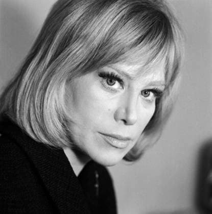 Wartezimmer zum Jenseits Wartezimmer zum Jenseits, Kriminalfilm nach dem Roman Mission to Siena von James Hadley Chase, Deutschland 1964, Regie: Alfred Vohrer, Darsteller: Hildegard Hilde Knef, Copyright: Kindermann Nur redaktionelle Nutzung. Editorial usage only. KIN_7401007426 EDITORIAL USE ONLY