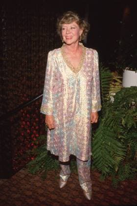 **FILE PHOTO** Glynis Johns Has Passed Away. Glynis Johns at the BBC TV Awards Gala on November 19, 1986 at the Ambassador Hotel in Los Angeles, California. Copyright: xRalphxDominguez MediaPunchx