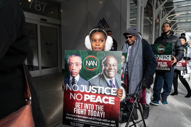 January 4, 2024, New York, New York, United States: NAN activists rally and picketing outside office of Bill Ackman company on 787 11th Avenue in New York over Ackman assault on DEI on January 4, 2024. Reverend Sharpton leads a picket line with activists from National Action Network (NAN) to protest a campaign by Bill Ackman, CEO of Pershing Square Capital Management against President of Harvard University Claudine Gay accusing him of being against diversity, equity, and inclusion New York United States - ZUMAr339 20240104_znp_r339_006 Copyright: xLevxRadinx