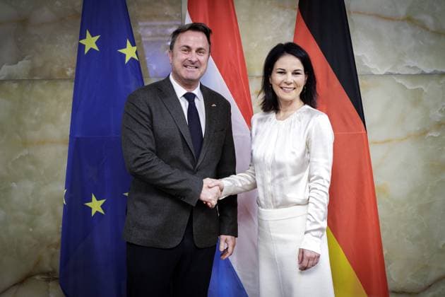 News Themen der Woche KW01 News Bilder des Tages (R-L) Annalena Baerbock, Bundesaussenministerin, trifft Xavier Bettel, Aussenminister des Grossherzogtums Luxemburg, zum gemeinsamen Gespraech im Auswaertigen Amt in Berlin, 05.01.2024. Berlin Deutschland *** R L Annalena Baerbock, Federal Foreign Minister, meets Xavier Bettel, Foreign Minister of the Grand Duchy of Luxembourg, for joint talks at the Federal Foreign Office in Berlin, 05 01 2024 Berlin Germany Copyright: xJaninexSchmitzx