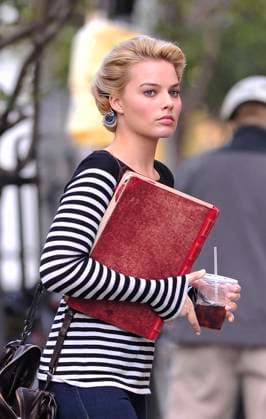 Australian actress Margot Robbie is spotted walking around wearing a stripe shirt on set of the new TV show Pan Am in New York 68386, NEW YORK, NEW YORK - Tuesday October 18 2011. Australian actress Margot Robbie is spotted walking around wearing a stripe shirt on set of the new TV show Pan Am in New York. It is reported that Robbie originally auditioned for Charlie s Angels but Sony Pictures Television preferred her for a role in Pan Am . Photograph: PacificCoastNews.com o?LOS ANGELES OFFICE:1 310 822 0419o?o?LONDON OFFICE OFFICE:+44 208 090 4079, Credit:PacificCoastNews.com Avalon USA  Copyright: xPacificCoastNews.comx xAvalonx 0527380769