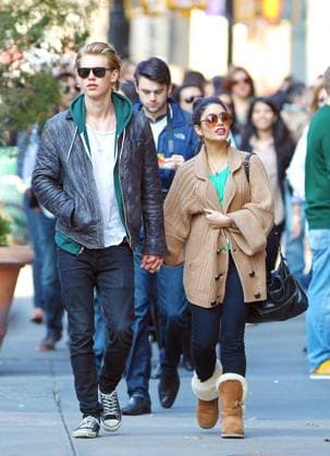 Happy couple Vanessa Hudgens and Austin Butler seen having a romantic stroll together in the Soho District of New York 74910, NEW YORK CITY, NEW YORK - Saturday March 17, 2012. Happy couple Vanessa Hudgens and Austin Butler seen having a romantic stroll together in the Soho District of New York. , Credit:Thomas Meinelt, PacificCoastNews.com Avalon United States, New York  Copyright: xThomasxMeinelt,xPacificCoastNews.comx xAvalonx 0527539566