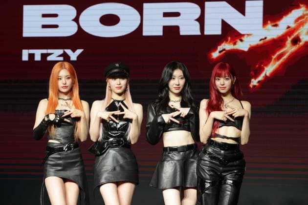Bilder des Jahres 2024, Entertainment 01 Januar Entertainment Themen der Woche KW02 S. Korean girl group ITZY S. Korean girl group ITZY South Korean girl group ITZY poses for a photo during a showcase in Seoul on Jan. 8, 2024, to promote the release of the group s new album Born to Be. (Yonhap) 2024-01-08 15:07:58 < 1980-2024 YONHAPNEWS AGENCY. .> ¼­¿ïÆ¯º°½Ã EDITORIAL USE ONLY  Copyright: xx PYH2024010811550034400 YonhapxNewsx yonphotos226989