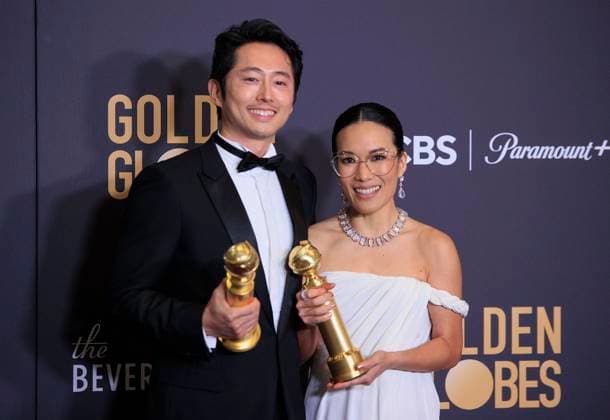 January 7, 2024, Beverly Hills, California, USA: Steven Yeun and Ali Wong (L-R) in the press room of the 81st Annual Golden Globe Awards on Sunday January 7, 2024 at the The Beverly Hilton Hotel in Beverly Hills, California. ARIANA RUIZ PI Beverly Hills USA - ZUMAp124 20240107_zaa_p124_135 Copyright: xArianaxRuizx