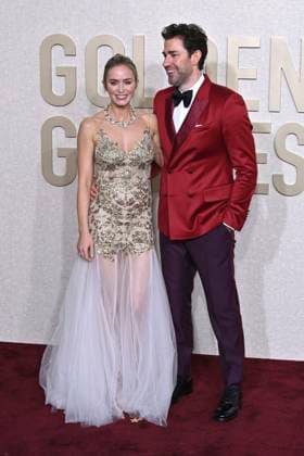 Emily Blunt mit Ehemann John Krasinski bei der Verleihung der 81. Golden Globe Awards im Beverly Hilton Hotel. Beverly Hills, 07.01.2024