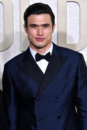 Charles Melton bei der Verleihung der 81. Golden Globe Awards im Beverly Hilton Hotel. Beverly Hills, 07.01.2024