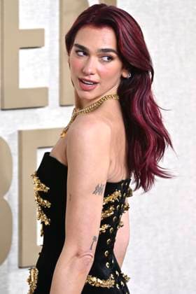 Dua Lipa bei der Verleihung der 81. Golden Globe Awards im Beverly Hilton Hotel. Beverly Hills, 07.01.2024