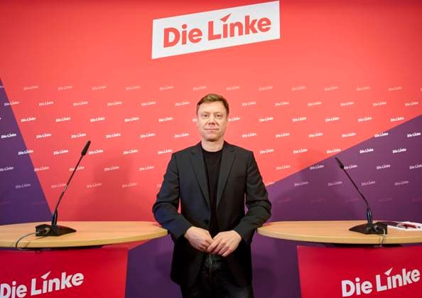 PK von Martin Schirdewan (Die Linke) zu Bauernprotesten und BSW Deutschland, Berlin, 08.01.2024: Der Vorsitzende der Partei Die Linke, Martin Schirdewan stellt sich den Fragen der Presse. Schwerpunkt der Pressekonferenz sind aktuelle Themen: Solidarität mit den Landwirten, Wahlkampf in Ostdeutschland und Wagenknechts neue Partei. *** Press conference by Martin Schirdewan Die Linke on farmers protests and BSW Germany, Berlin, 08 01 2024 The Chairman of the Left Party, Martin Schirdewan, answers questions from the press The press conference focuses on current issues of solidarity with farmers, the election campaign in eastern Germany and Wagenknechts new party