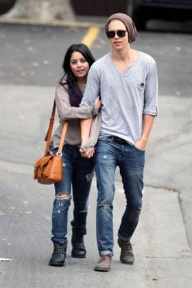 Vanessa Hudgens cuddles up to her boyfriend Austin Butler after dining at Roma Cafe 79688, LOS ANGELES, CALIFORNIA - Friday June 15, 2012. Vanessa Hudgens cuddles up to her boyfriend Austin Butler after dining at Roma Cafe. The Beastly star could be seen rocking ripped jeans, a sheer sweater exposing her black bra underneath, and purple highlights in her hair. , Credit:Survivor Avalon USA, Los Angeles  Copyright: xSurvivorx xAvalonx 0527682323