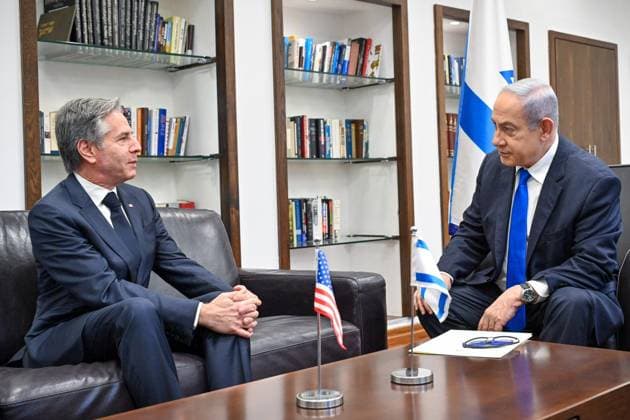 News Themen der Woche KW02 (240109) -- TEL AVIV, Jan. 9, 2024 -- Israeli Prime Minister Benjamin Netanyahu (R) meets with U.S. Secretary of State Antony Blinken in Tel Aviv, Israel, on Jan. 9, 2024. United States Secretary of State Antony Blinken discussed in Tel Aviv on Tuesday with Israeli officials the ongoing Israel-Hamas conflict and urged the Israeli side to protect civilians in Gaza. ( GPO Handout via Xinhua) ISRAEL-TEL AVIV-PM-U.S.-SECRETARY OF STATE-MEETING KobixGideon 