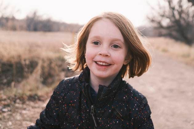 Creative Highlights Symbolbilder Cheerful child with a happy smile, looking at the camera Denver, Colorado, United States R_PALI24010977-1310466-01 ,model released, Symbolfoto