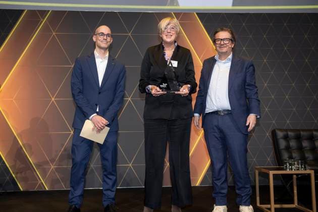 39th Manager of the Year 2023 LAEKEN, BELGIUM - JANUARY 10 : 39th edition of Manager of the Year. The Trends Manager of the Year is an initiative of Trends in collaboration with Kanaal Z. For the 39th time already, Trends is awarding the Trends Manager of the Year trophy to the manager whose company has made a valuable contribution to the Flemish economy and has played a pioneering role in it. Winners Lieve Mastery CEO Euroclear pictured with Marc Coucke on JANUARY 10, 2024 in Laeken, Belgium, 10 1 24 Laeken Belgium  Copyright: xPhilipxReynaersx
