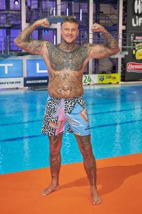 Pascal Paco Herb - Teilnehmer des RTL Turmspringen 2024 im Berliner Velodrom am 11.01.2024. RTL Turmspringen 2024 - Fototermin *** Pascal Paco Herb Participant of the RTL high diving 2024 in the Berlin Velodrom on 11 01 2024 RTL high diving 2024 photo session