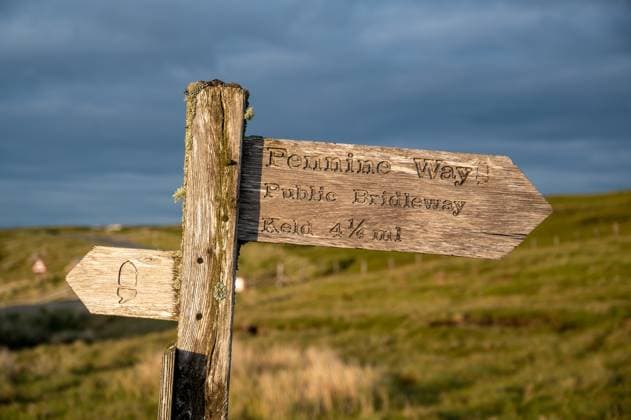 Signpost warning on a field in Yorkshire Dales England Tan Hill Yorkshire United Kingdom Copyright: xEdwinxRemsbergx xVWPicsx ere_Remsberg_23062074453