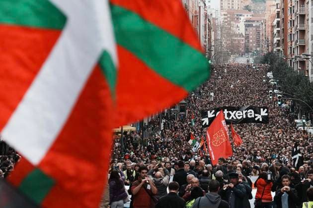 Bilder des Jahres 2024, News 01 Januar News Themen der Woche KW02 Spanien, Protestmarsch für die Rückkehr von ETA-Inhaftierten im baskischen Bilbao The Annual Mobilization In Favor Of The ETA Prisoners In Bilbao Hundreds of people during a demonstration for coexistence, on January 13, 2024, in Bilbao, Biscay, Euskadi, Spain. The protest, called by Sare under the slogan Konponbiderako Giltzak, Llaves para la resolucion , calls on citizens to participate to demand coexistence and the end of the exceptionalities that continue to be applied to ETA prisoners. The demonstration has been supported by Puigdemont, Junts MEPs, BNG and Podemos. Photo by H.Bilbao Europa Press ABACAPRESS.COM Bilbao Basque Country Spain  Copyright: xEuropaxPress ABACAx